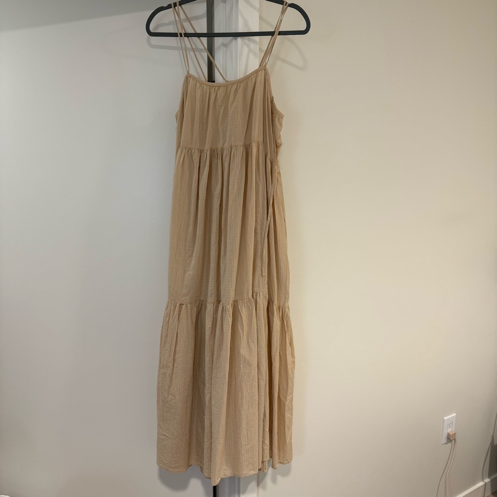 Everlane Billow Tiered Maxi Dress